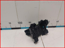 Кронштейн консоли Hyundai Tucson 4 NX4 оригинал 2020-2025 (84636N7010)