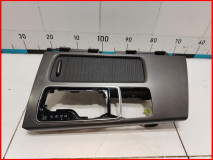 Накладка центральной консоли Kia Optima 4 JF оригинал 2016-2020 (84650D4100SH6)