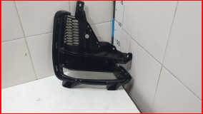 Решетка в бампер левая под парктроник Kia Cerato 4 оригинал 2018-2022 (86593m6020)