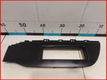 Рамка магнитолы Kia Rio 4 FB оригинал 2017-2020 (84740h0000)