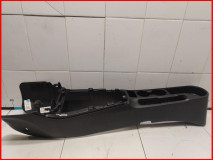 Консоль Kia Rio 4 FB оригинал 2017-2020 (84611H0000WK)